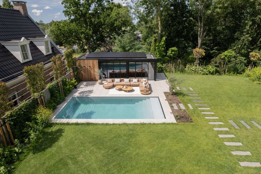 Foto: Wonennl-Starline-zwembad-87433