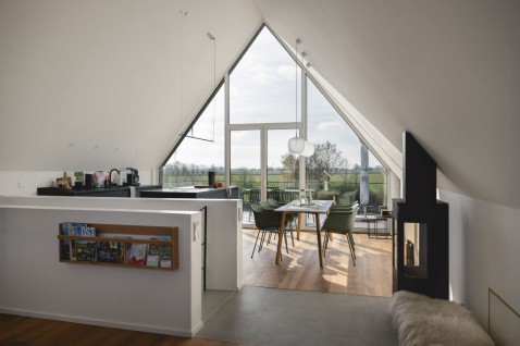 Foto : Harlepadd – vuur als middelpunt van moderne Noordzee-architectuur