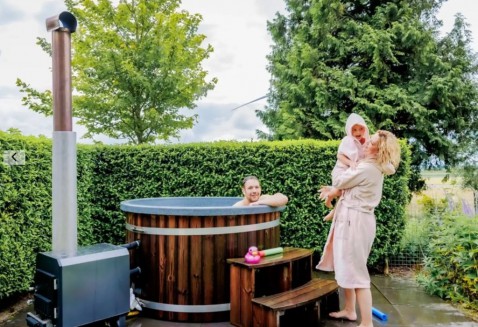Foto : Vakantiegeld steeds vaker besteed aan wellness in eigen tuin