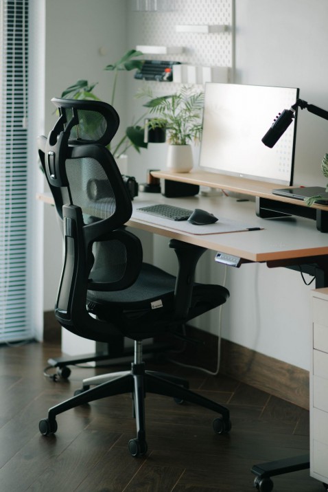 Foto : Zo houd je je vloer mooi onder een bureaustoel