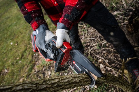 Foto : Einhell introduceert: Mini-kettingzaag voor boomtakken