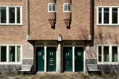 Foto : Slim een huis kopen in Amsterdam: van eerste bezichtiging tot sleuteloverdracht