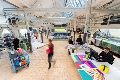 Foto : TextielLab viert 25 jaar: waar makers en machines samen de toekomst van textiel vormgeven