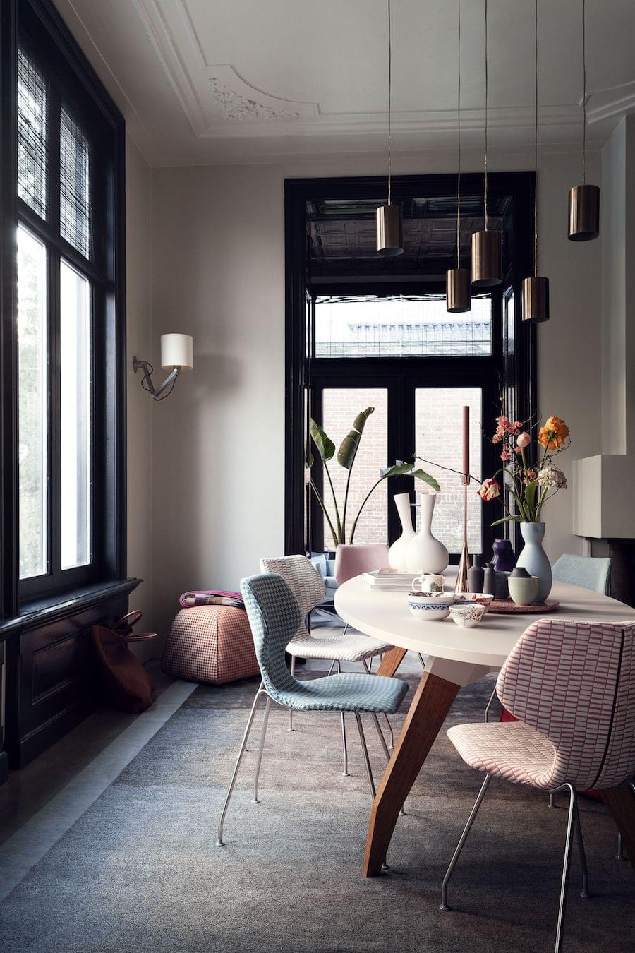 kunststof-kozijnen-zwart-schilderen-verven-folieren-folie-DIY-ramen-industrieel-bron-Zuidema-kozijnen