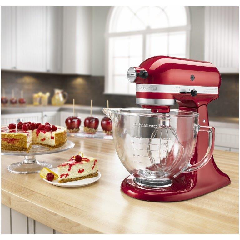 Een breed scala aan optionele accessoires maken van je KitchenAid Artisan mixer een echte keukenhulp. 