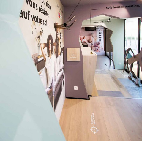 Foto : Vloerenfabrikant BerryAlloc doorkruist Europa met showroom op wielen