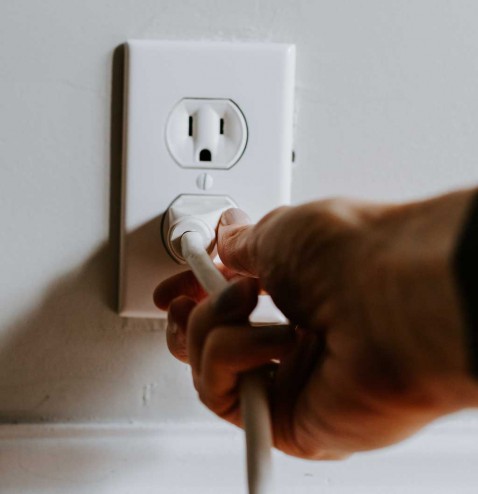 Foto : Klus uitvoeren met elektriciteit? Zo blijft het veilig