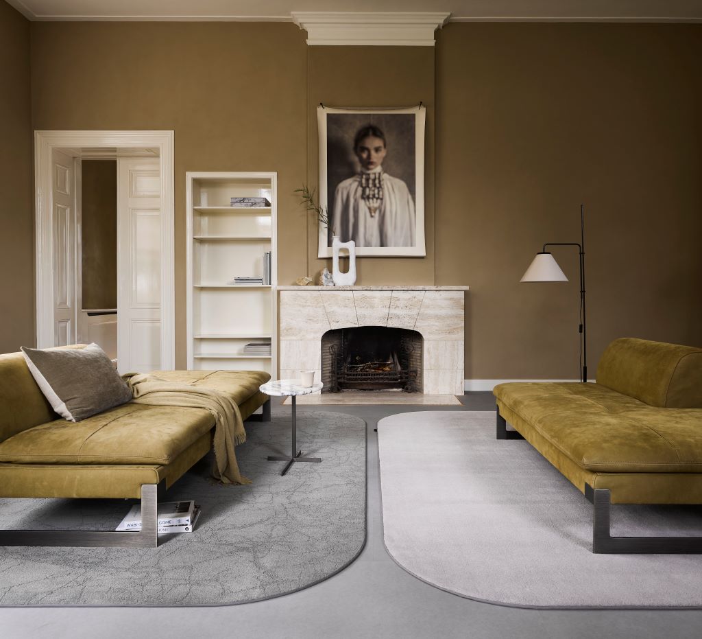 Foto: DESSO_Flagstone_9514_Asteranne_1101_Fibra_Light_Grey_PVC_tegel_211207-113803