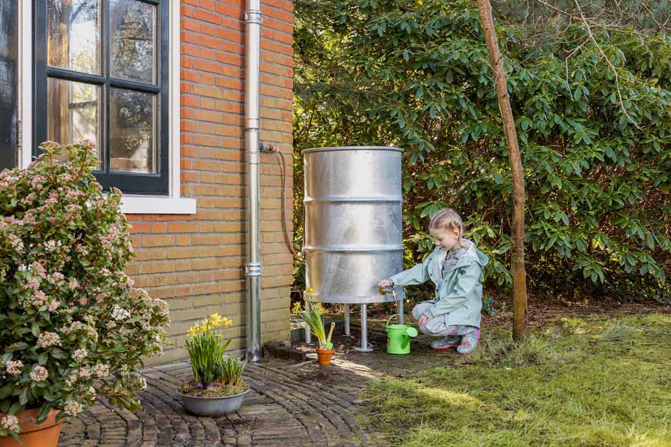 Foto: RHEINZINK-introduceert-regenton-van-zink