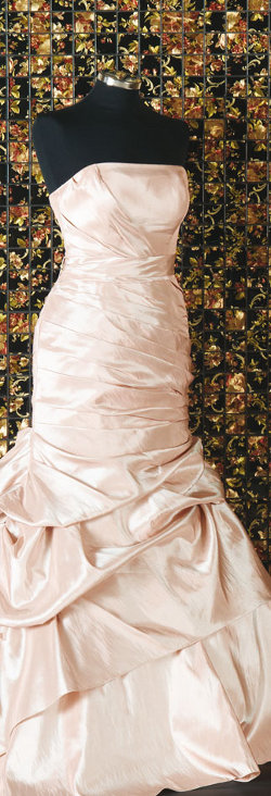 Verwen uzelf met de mozaiekcollectie van Original Style. Verkrijgbaar in een verscheidenheid aan teinten die past bij elke stijl. Ga voor glamour of gewoon voor een contrasterend effect. Verwen uzelf met de mozaiekcollectie van Original Style. Verkrijgbaar in een verscheidenheid aan teinten die past bij elke stijl. Ga voor glamour of gewoon voor een contrasterend effect.