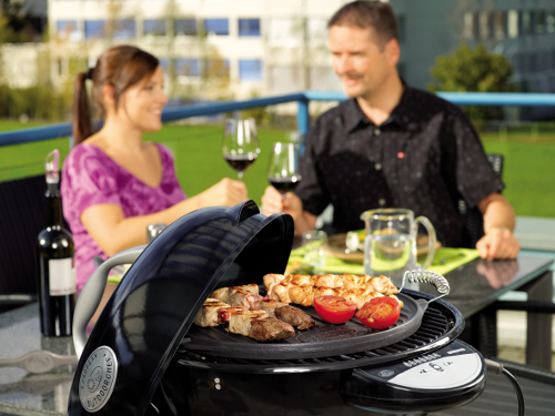 Met de City Electro barbecue is het mogelijk om op een eenvoudige manier het barbecuegevoel in huis te halen.