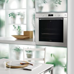 6th Sense® Starclean oven van Whirlpool: snel zelfreinigend op lage temperatuur.