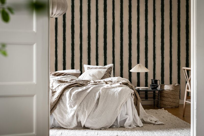 Foto: 4__Rebel_Walls_-_Painted_Stripes_-_Pink-small