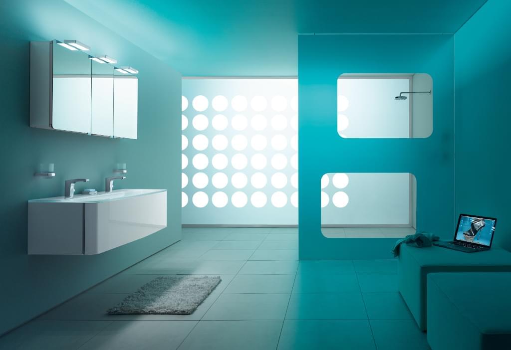 Architectonisch geïntegreerde module voor wastafel en toiletMet ongeveer 450 producten is de succesvolle serie PLAN van KEUCO het grootste constante inrichtingsconcept op de sanitairmarkt.