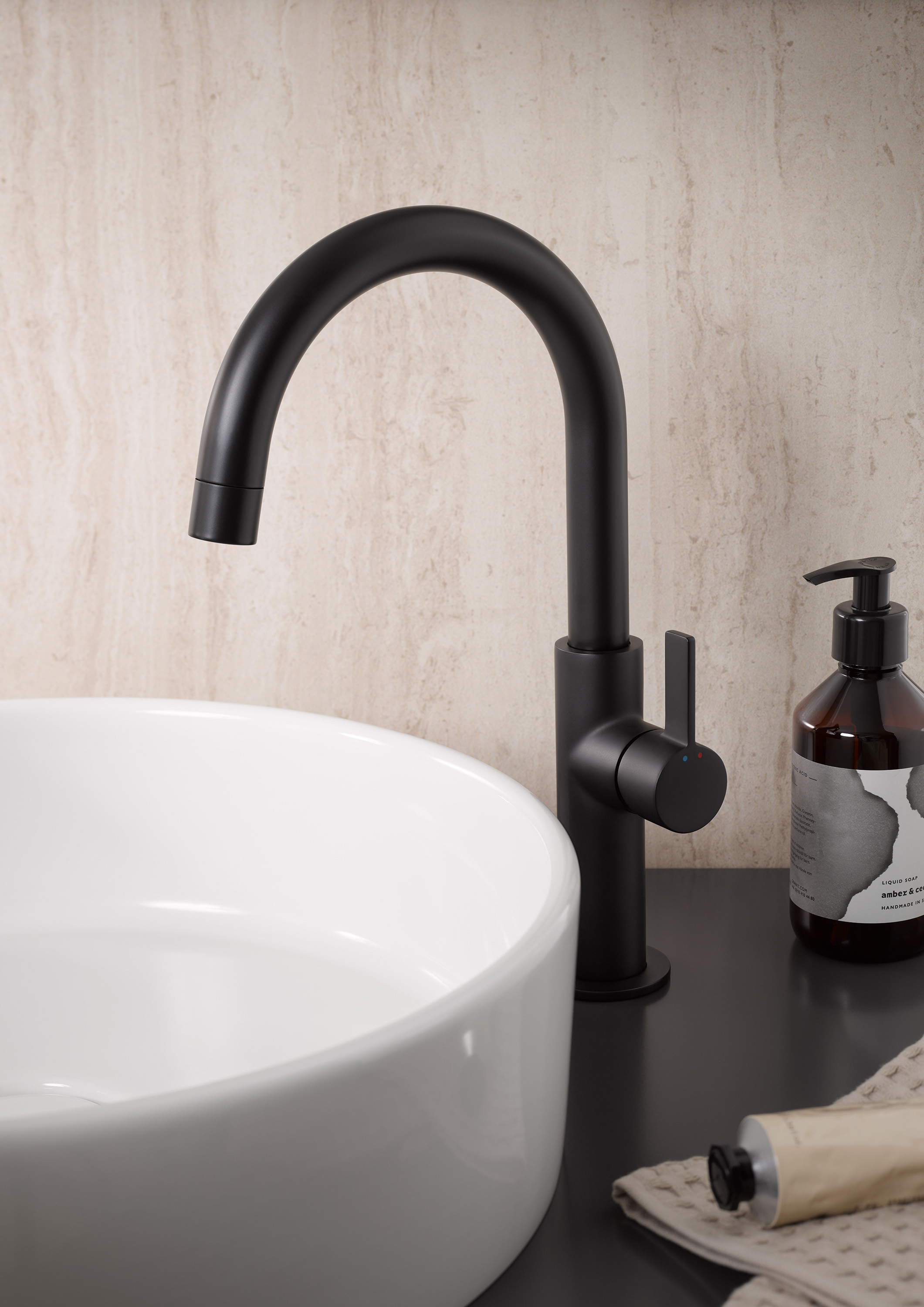 Foto: HSK_WTA_Slim_Plus_Schwarz-matt