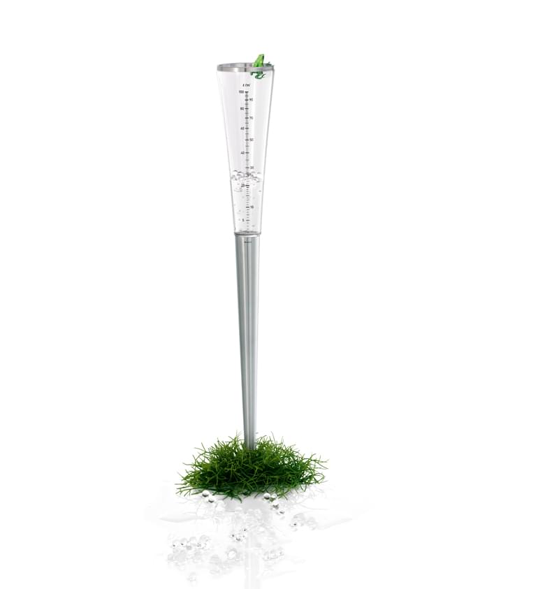 De CAMPO-regenmeter is in elke tuin niet alleen een praktische hulp, maar ook een visueel hoogtepunt.