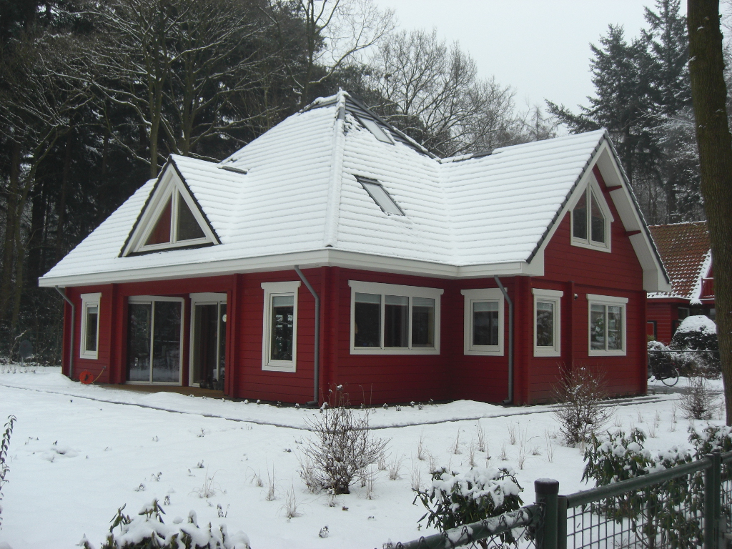 Foto: finnhouse-logbouw-sneeuw