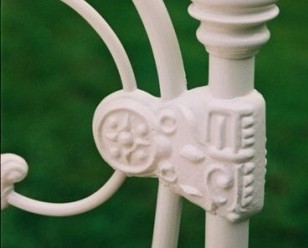 Foto: clifden ornament2 308 248