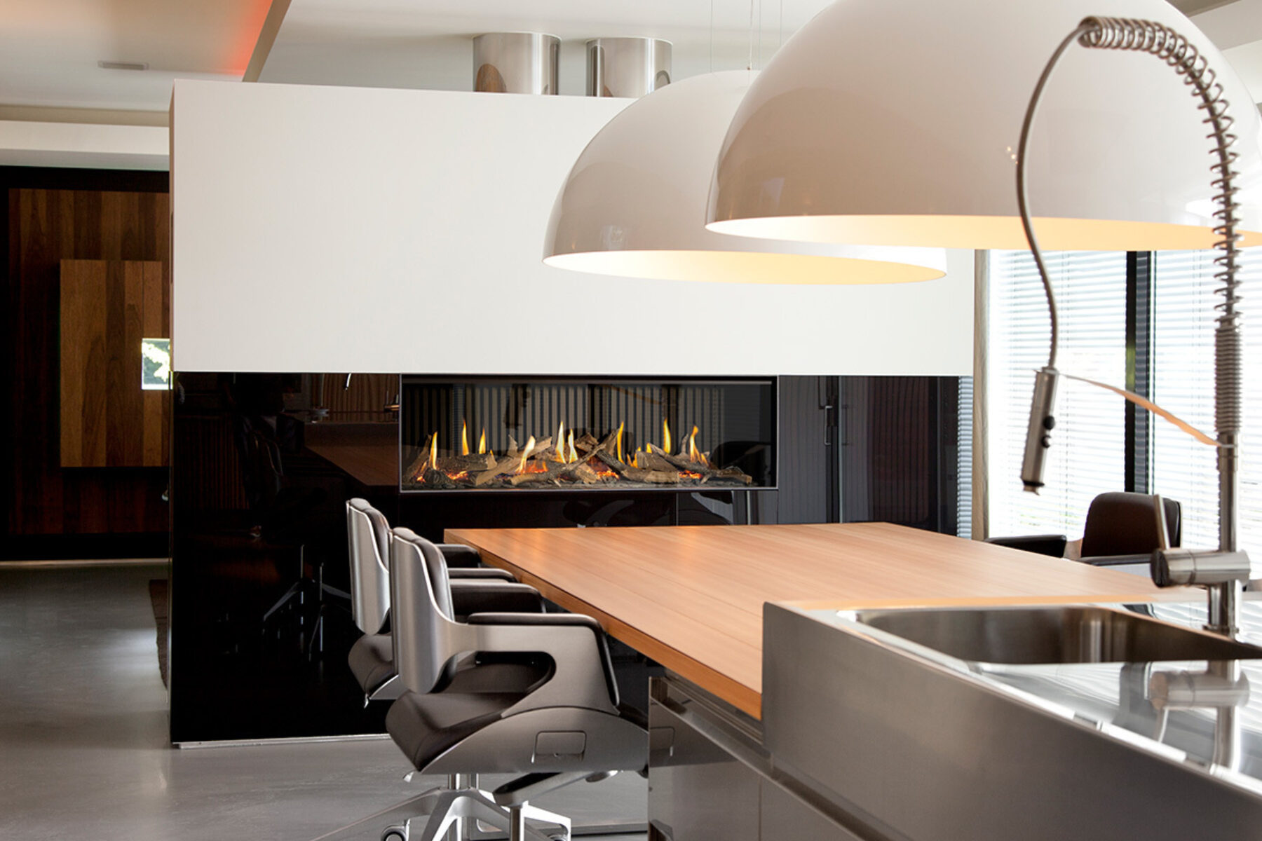 Foto : Kalfire G120/41F: Luxe front gashaard voor moderne interieurs