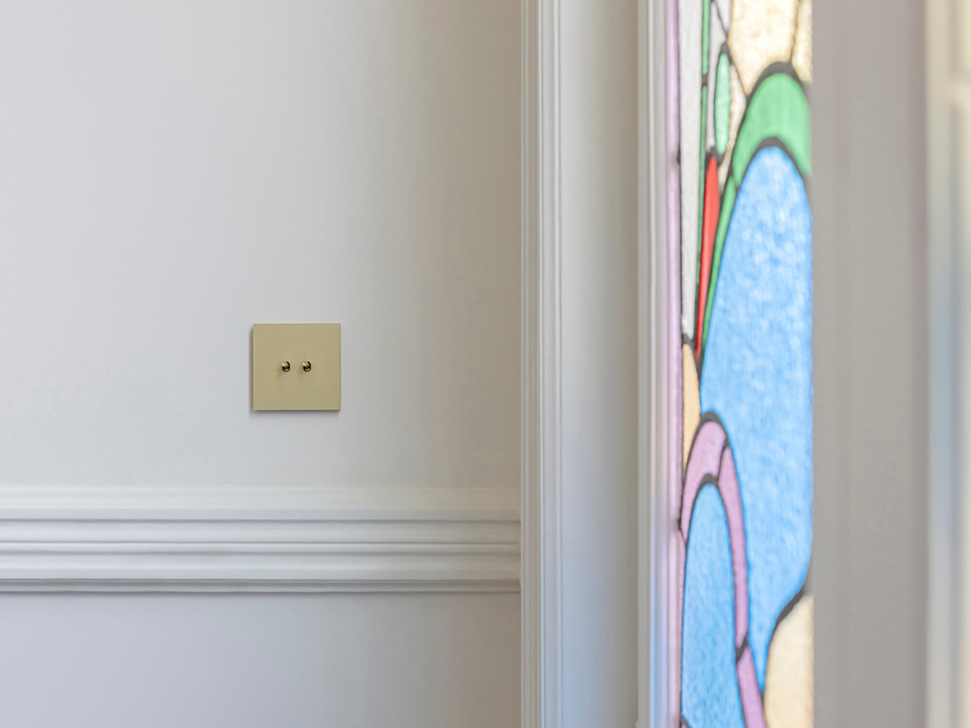 Foto: Niko Toggle gold