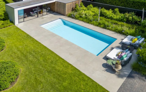 Foto : Zwembadbouw als onderdeel van complete tuinaanleg