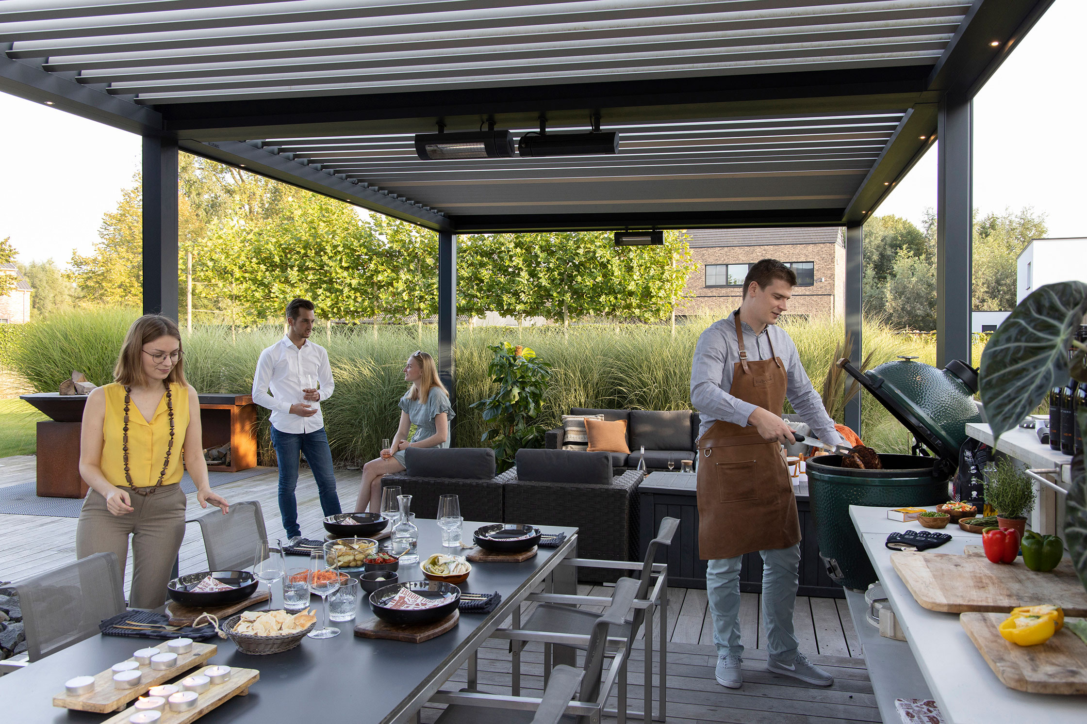 B200 XL l Frame RAL 7016 ST l Lamellen RAL 9016 ST