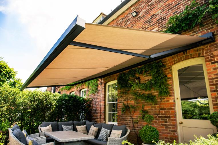 Brustor B27 luifel ? Caribbean blinds