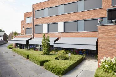 Screens en knikarmschermen hebben elk hun voordelen