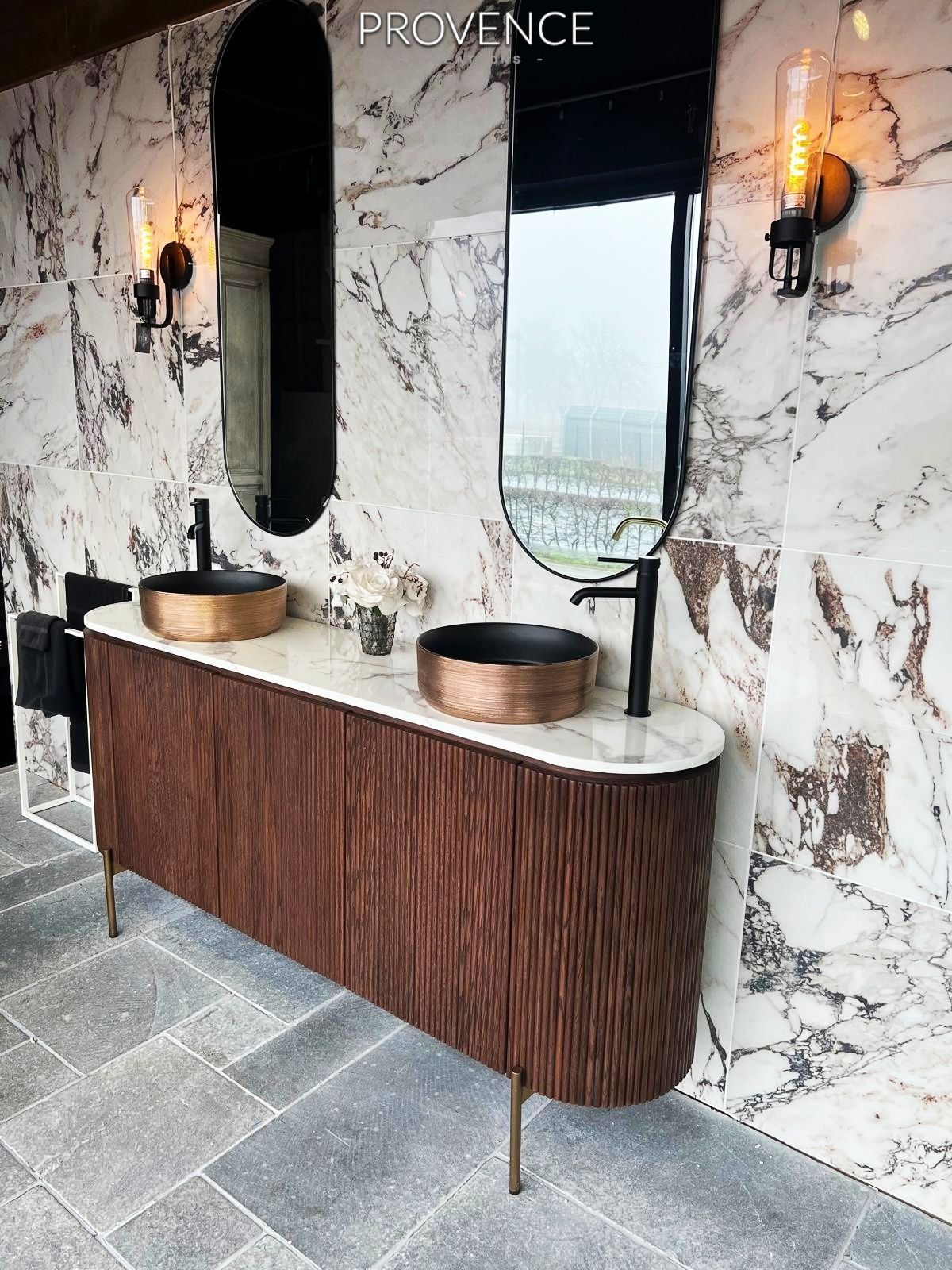 Foto: Provence Creations keukens badkamers kasten interieurontwerp