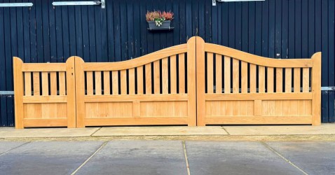 Foto : Op maat gemaakte houten poorten: vakmanschap dat jarenlang meegaat