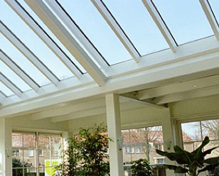 Foto: Wittte lichtstraat lessenaarsdak 308 248