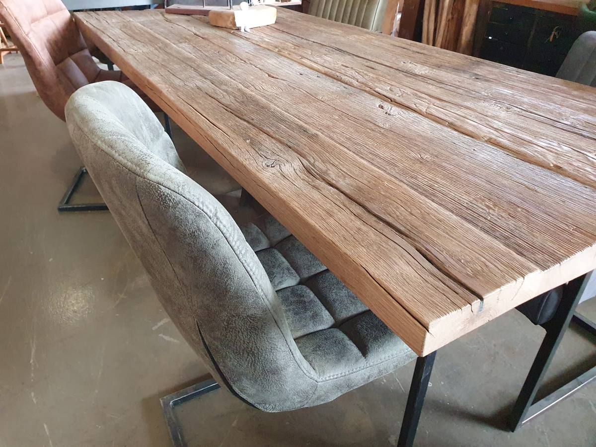 Foto: Ruw eiken 06 1