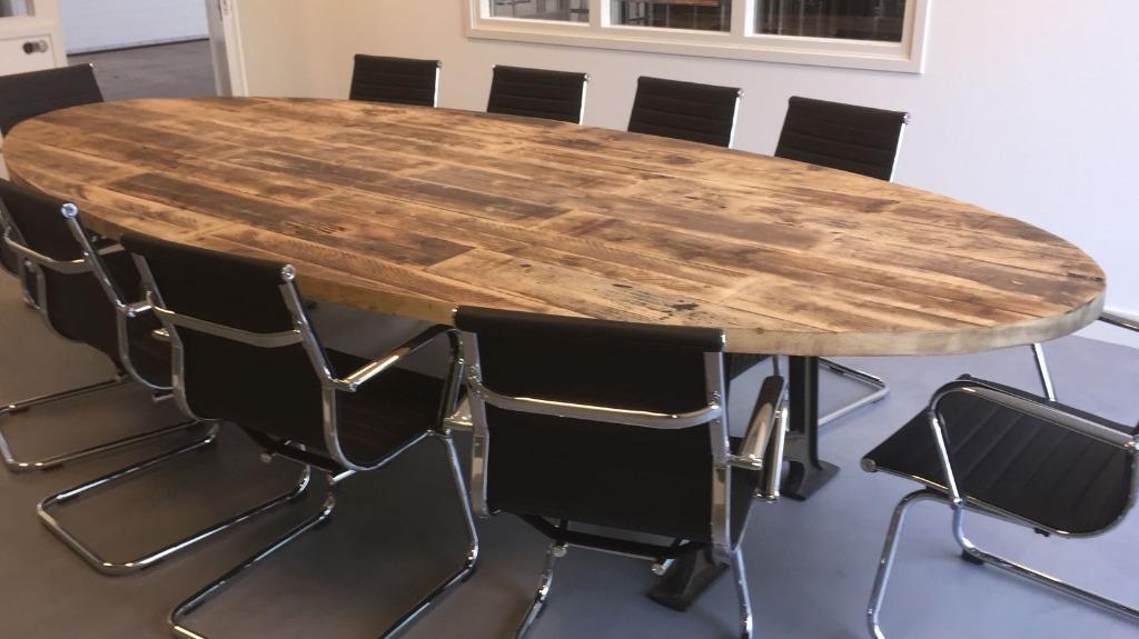 Foto: ovale tafel kantoor 2