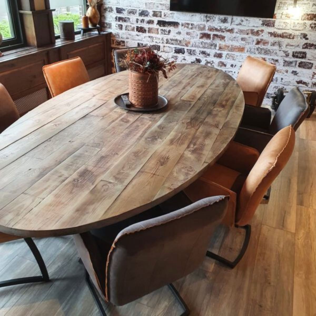 Foto: post 22 10    3