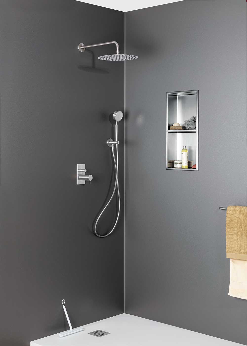 Foto: Wonennl Dekker Zevenhuizen Z1 367 NEUTRON 02  N0020 068 Alusplash Neutron 25602 02 Qisani vierkant Rvs