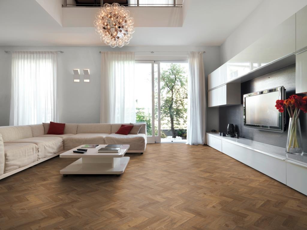 Foto: PVC vloer mFLOR in visgraat gelegd