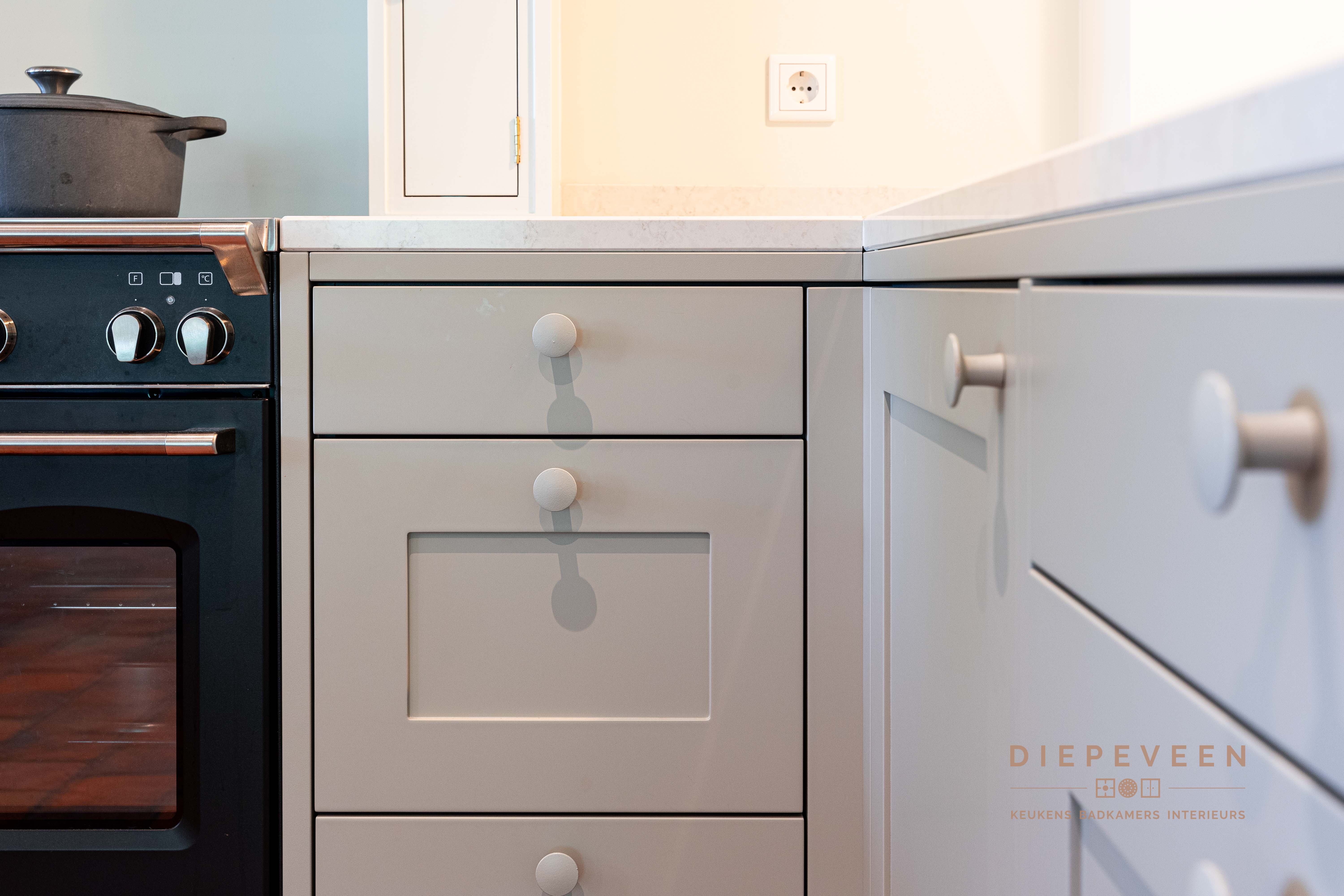 Foto: Diepeveen Keukens en Badkamers  Planken  00444