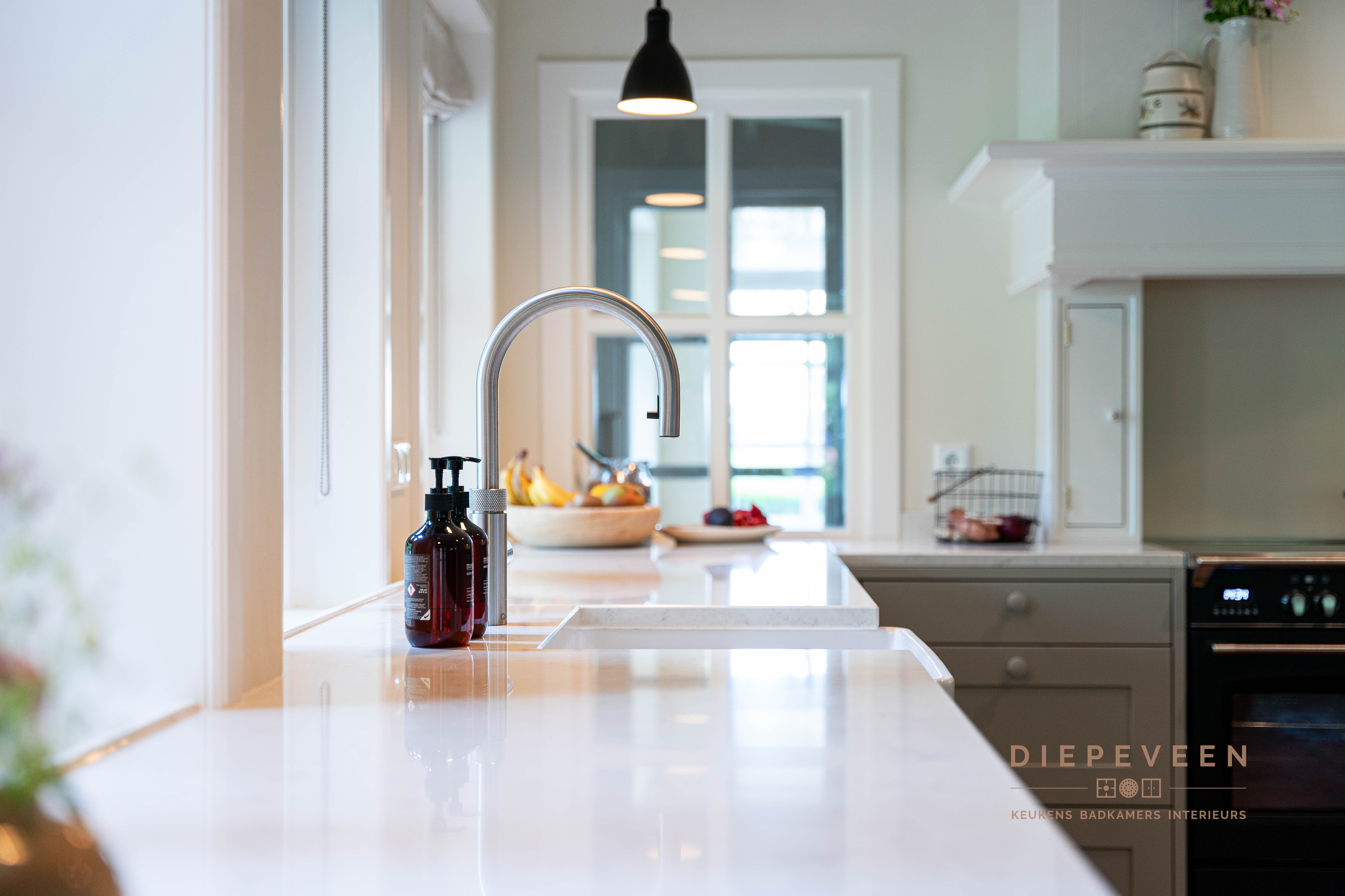 Foto: Diepeveen Keukens en Badkamers  Planken  00450