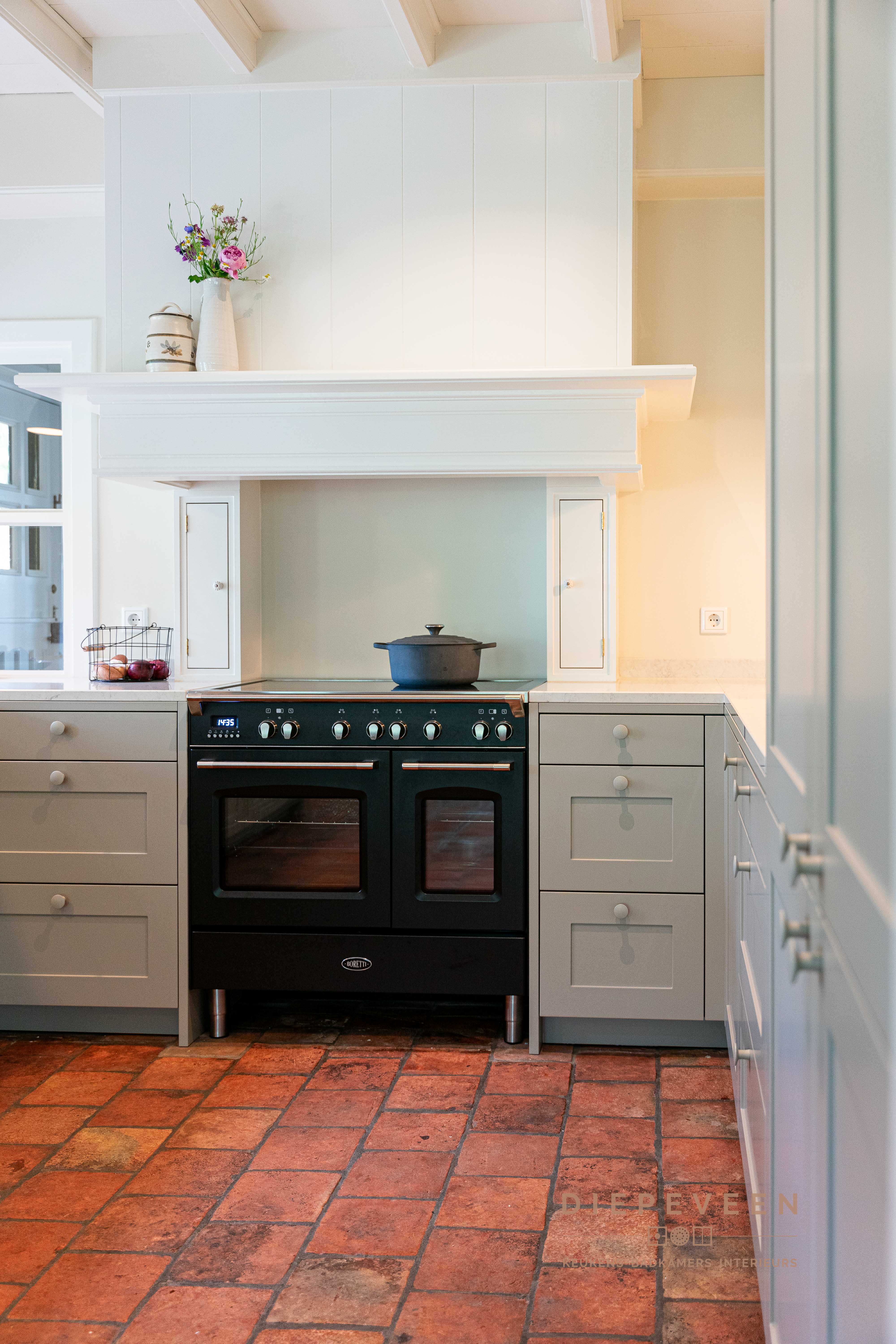 Foto: Diepeveen Keukens en Badkamers  Planken  00457