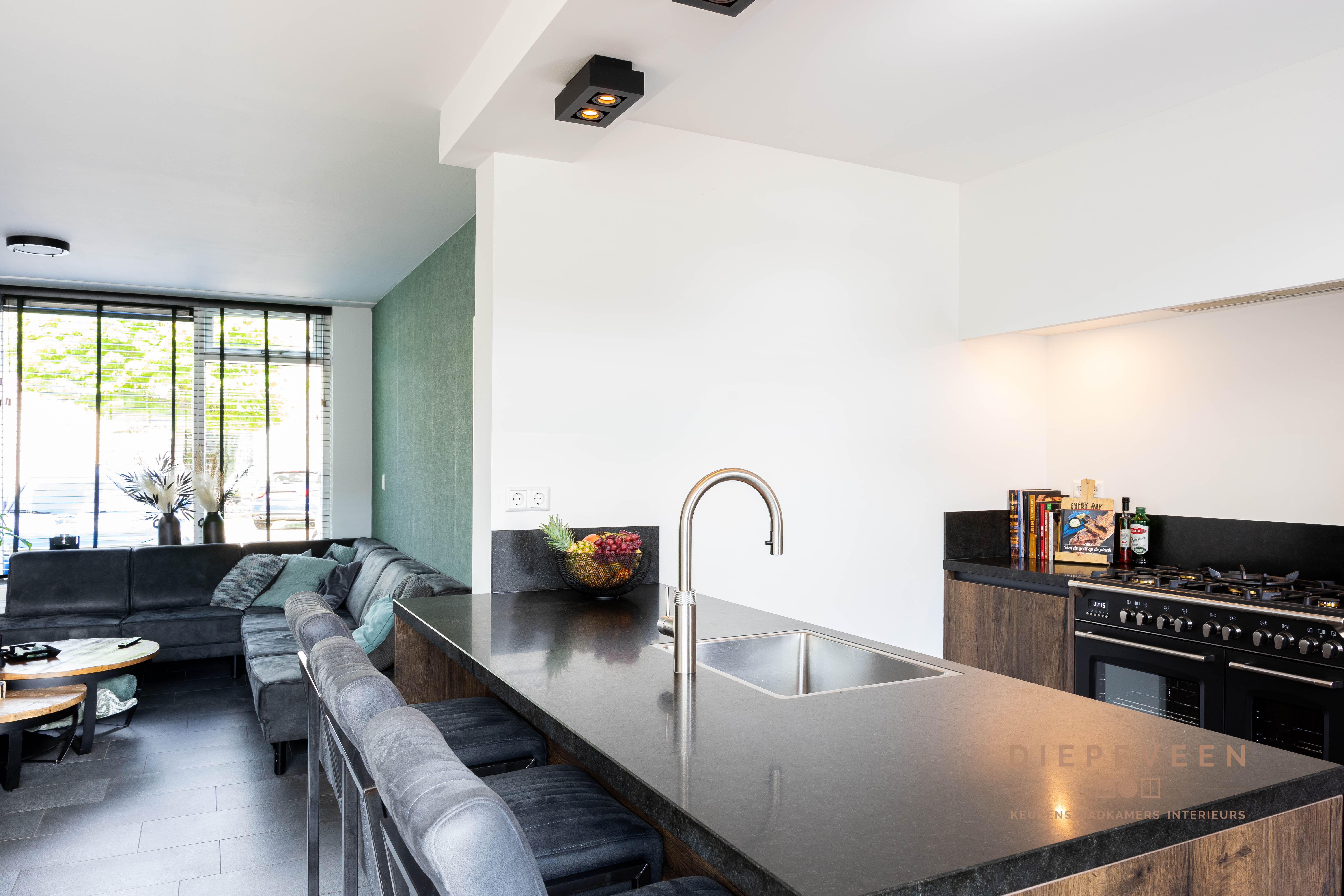 Foto: Diepeveen Keukens en Badkamers  Gijsbertha  07785