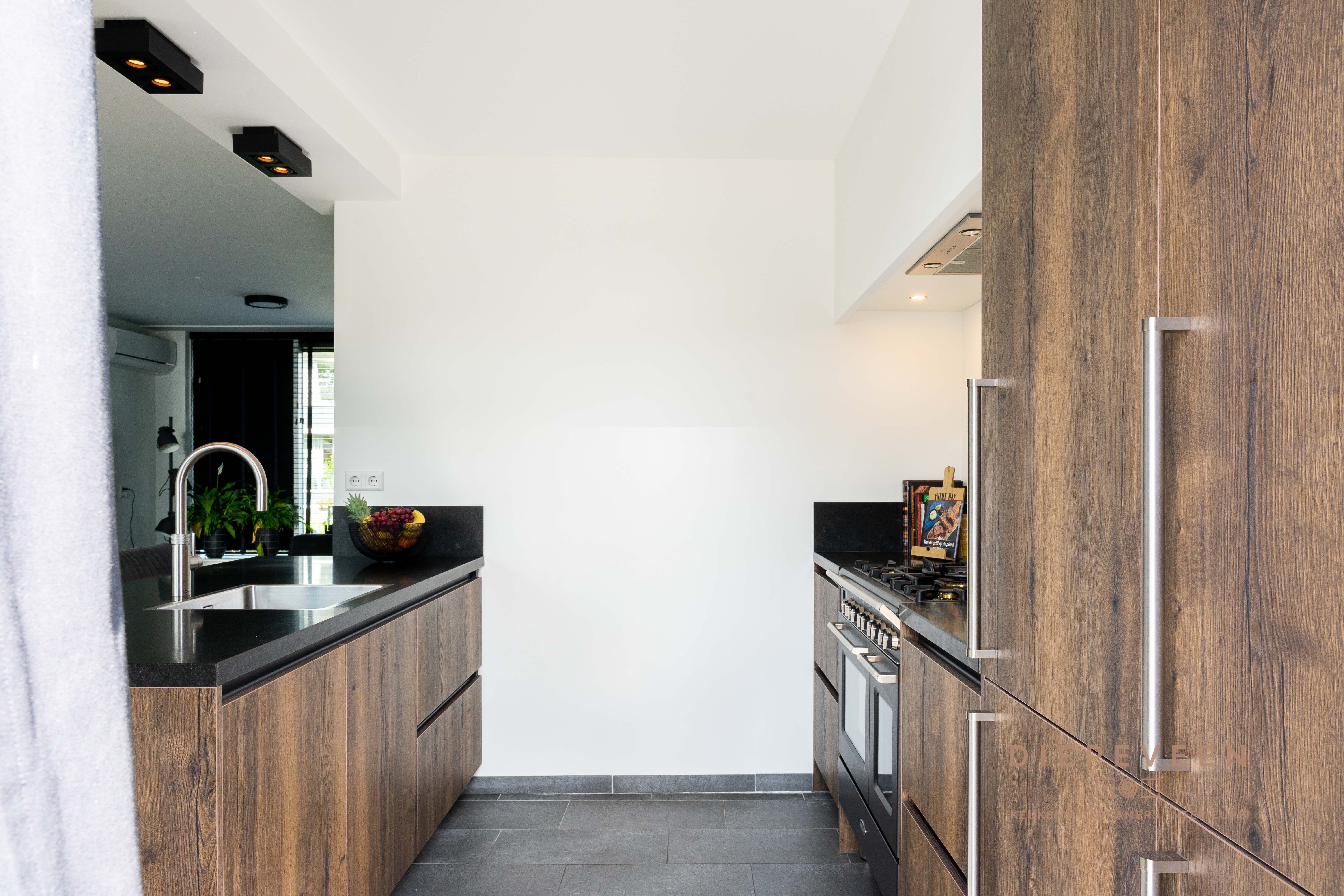 Foto: Diepeveen Keukens en Badkamers  Gijsbertha  07787