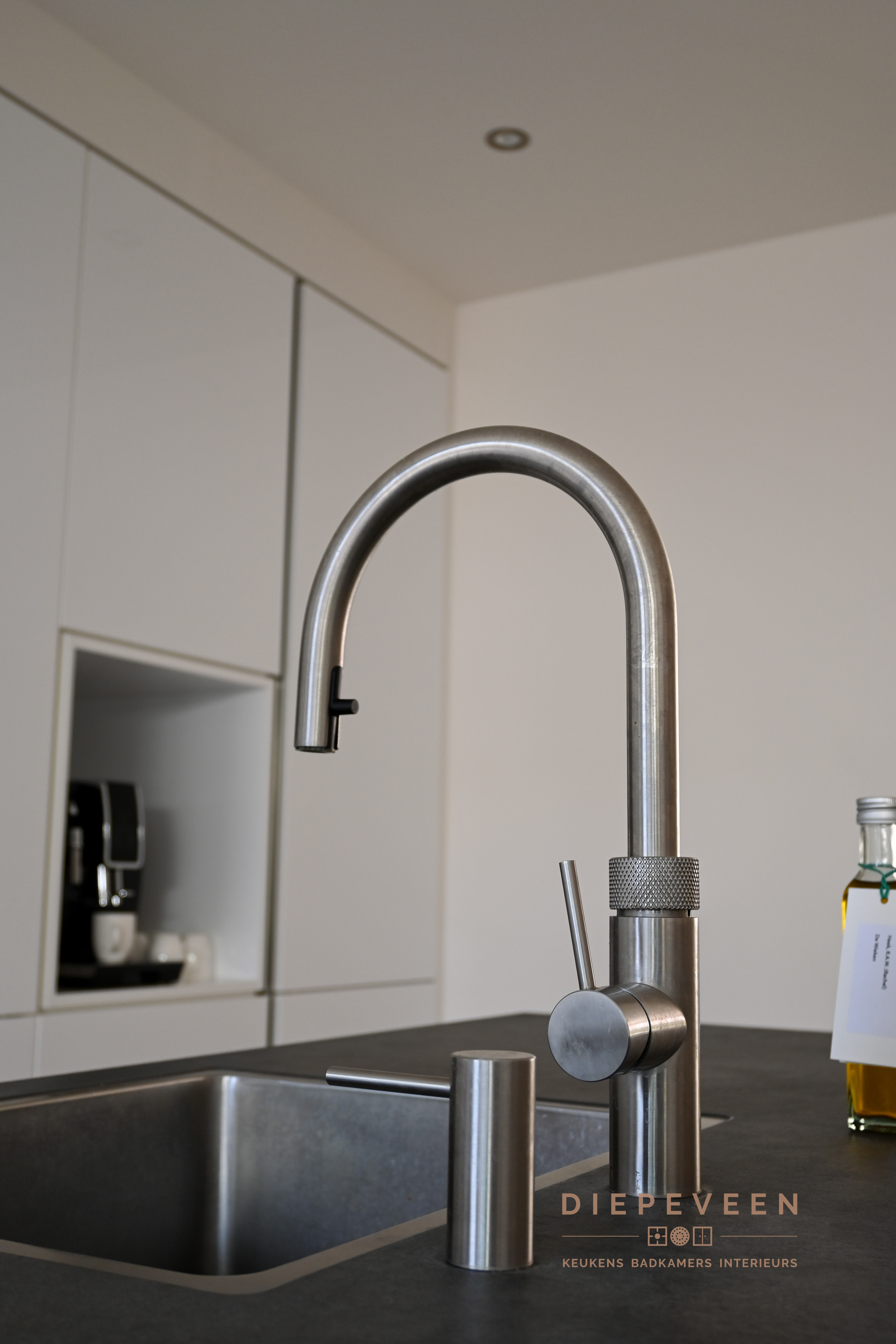 Foto: Diepeveen Keukens en Badkamers  Heek  5116