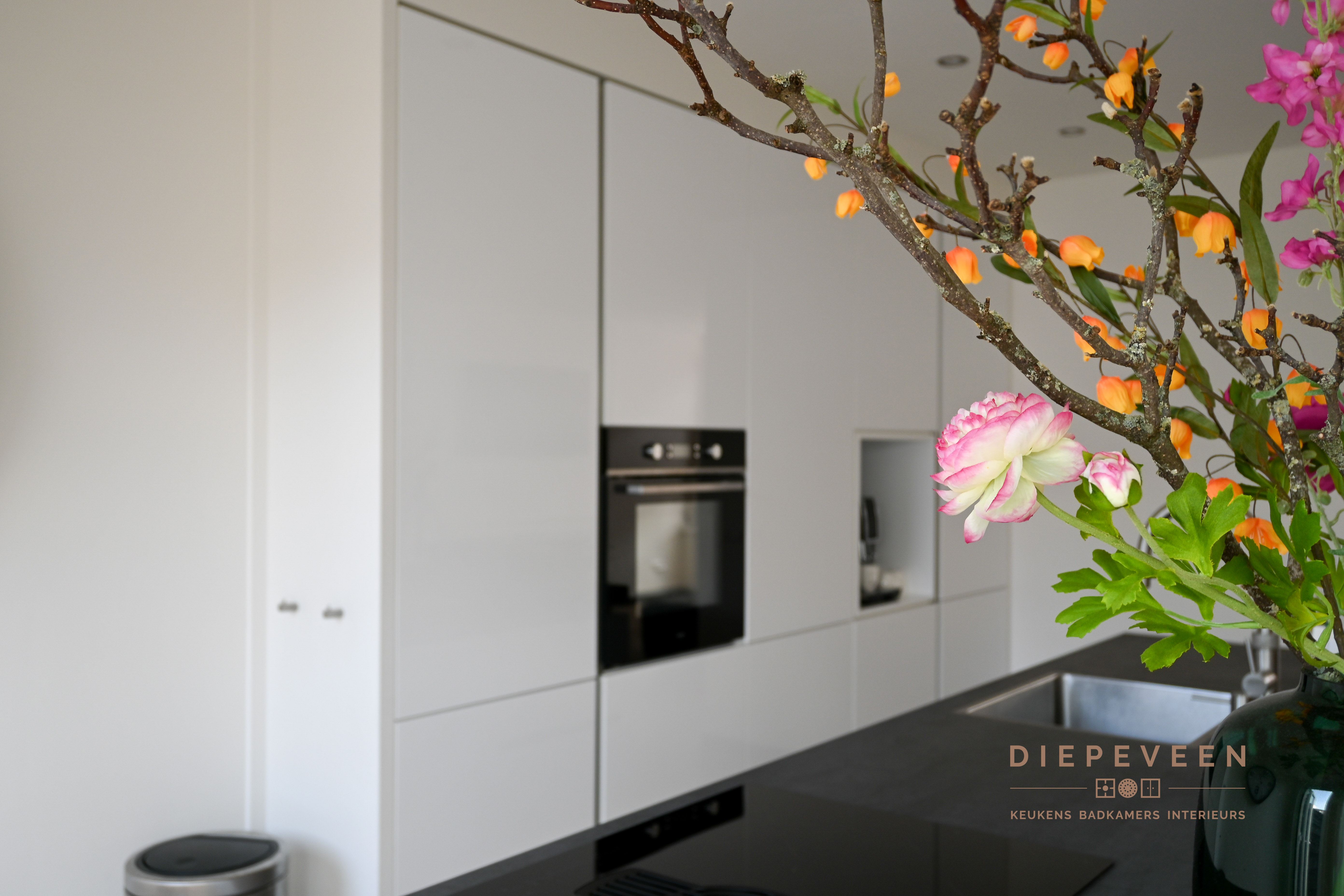 Foto: Diepeveen Keukens en Badkamers  Heek  5125