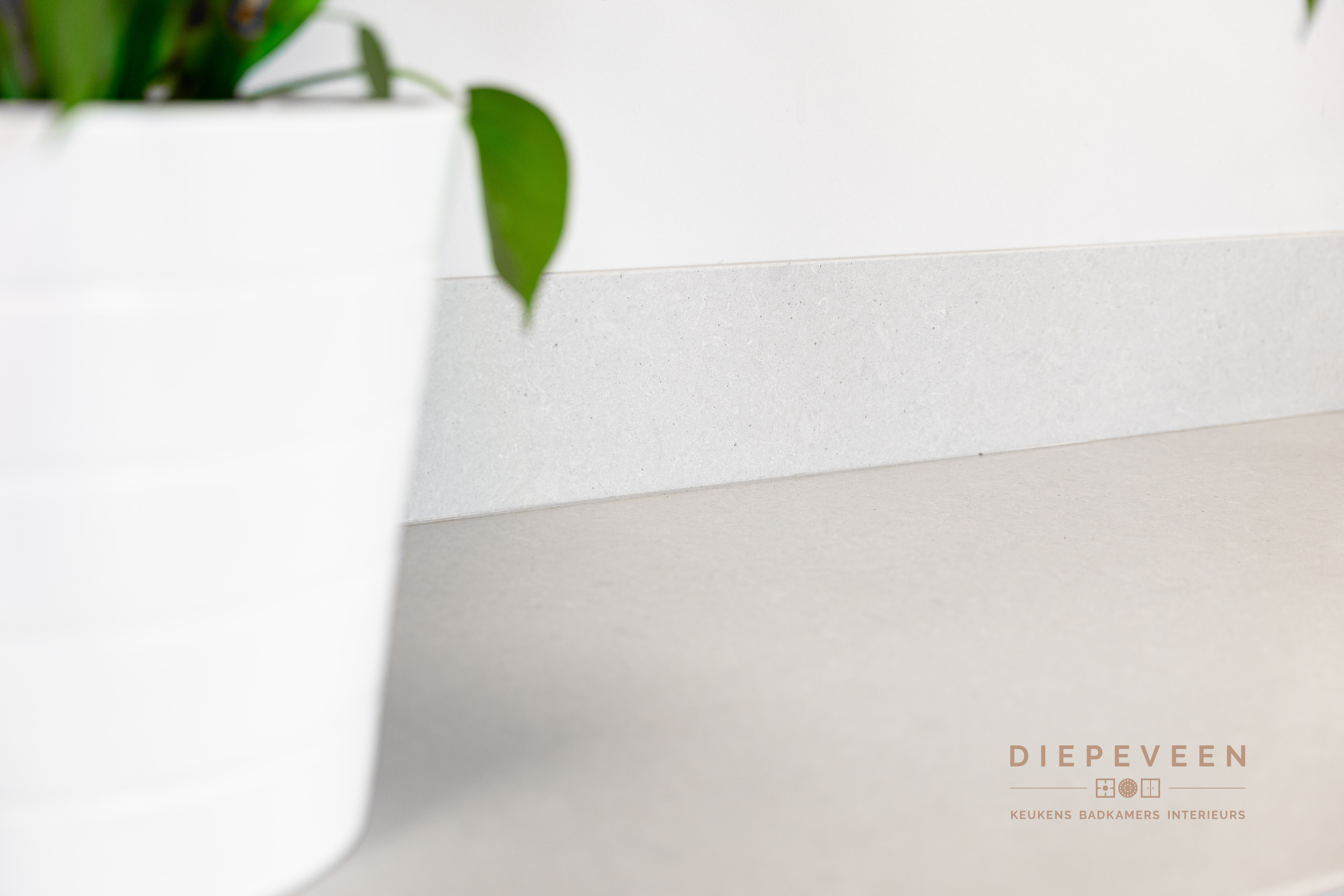 Foto: Diepeveen Keukens en Badkamers  Henda Flowers  09392