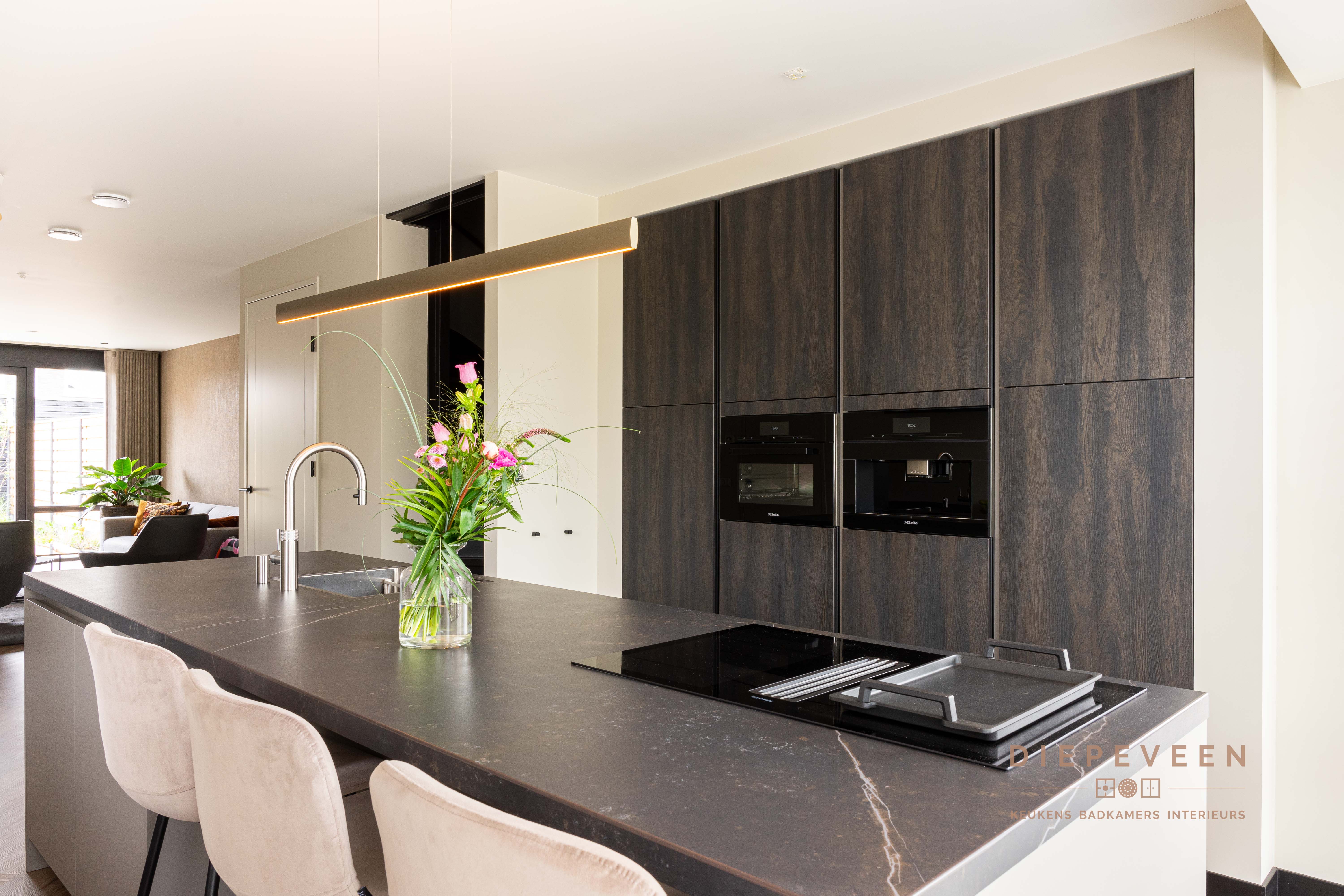 Foto: Diepeveen Keukens en Badkamers  Hogerbrug  08829