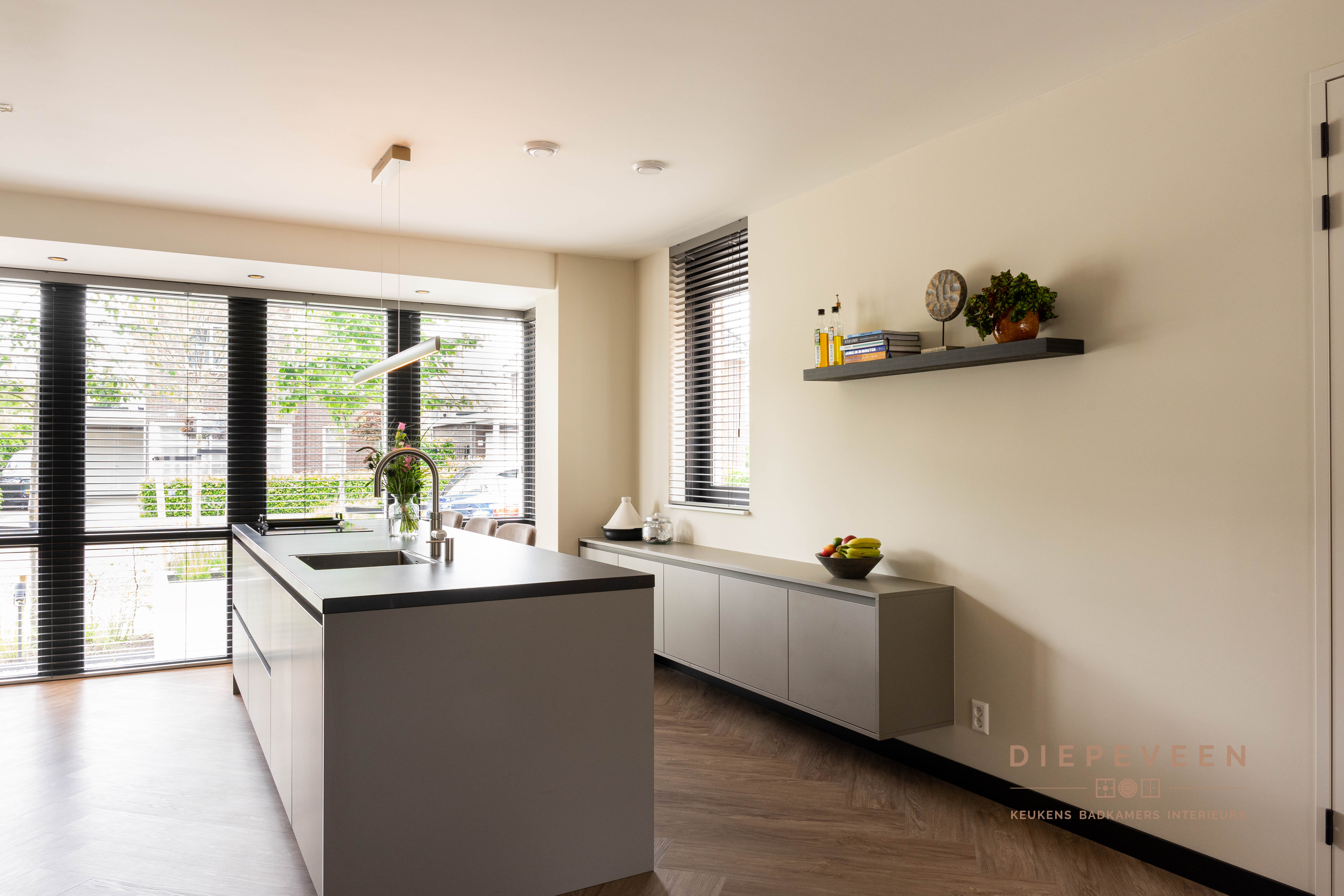 Foto: Diepeveen Keukens en Badkamers  Hogerbrug  08834