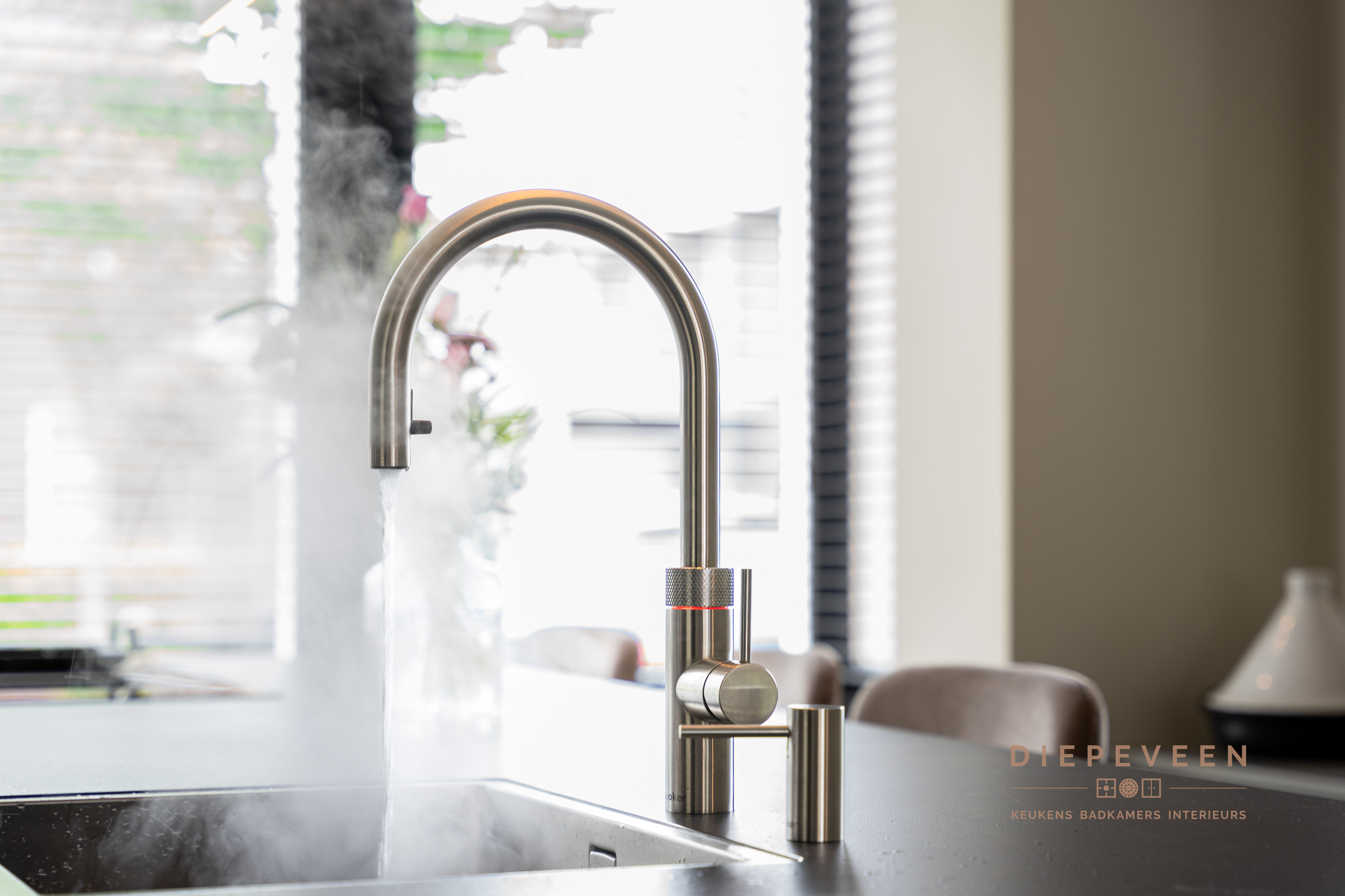 Foto: Diepeveen Keukens en Badkamers  Hogerbrug  08869