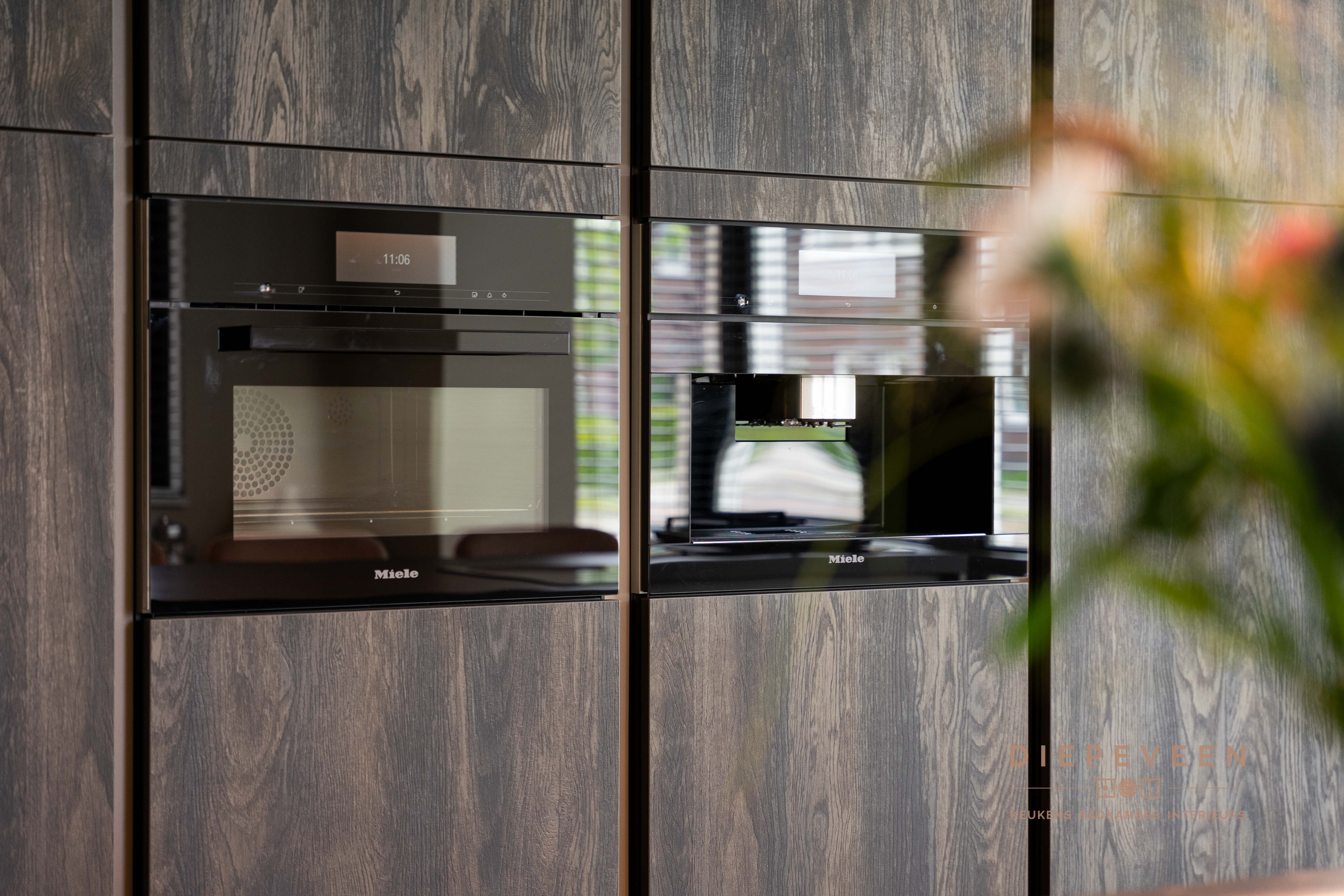 Foto: Diepeveen Keukens en Badkamers  Hogerbrug  08877