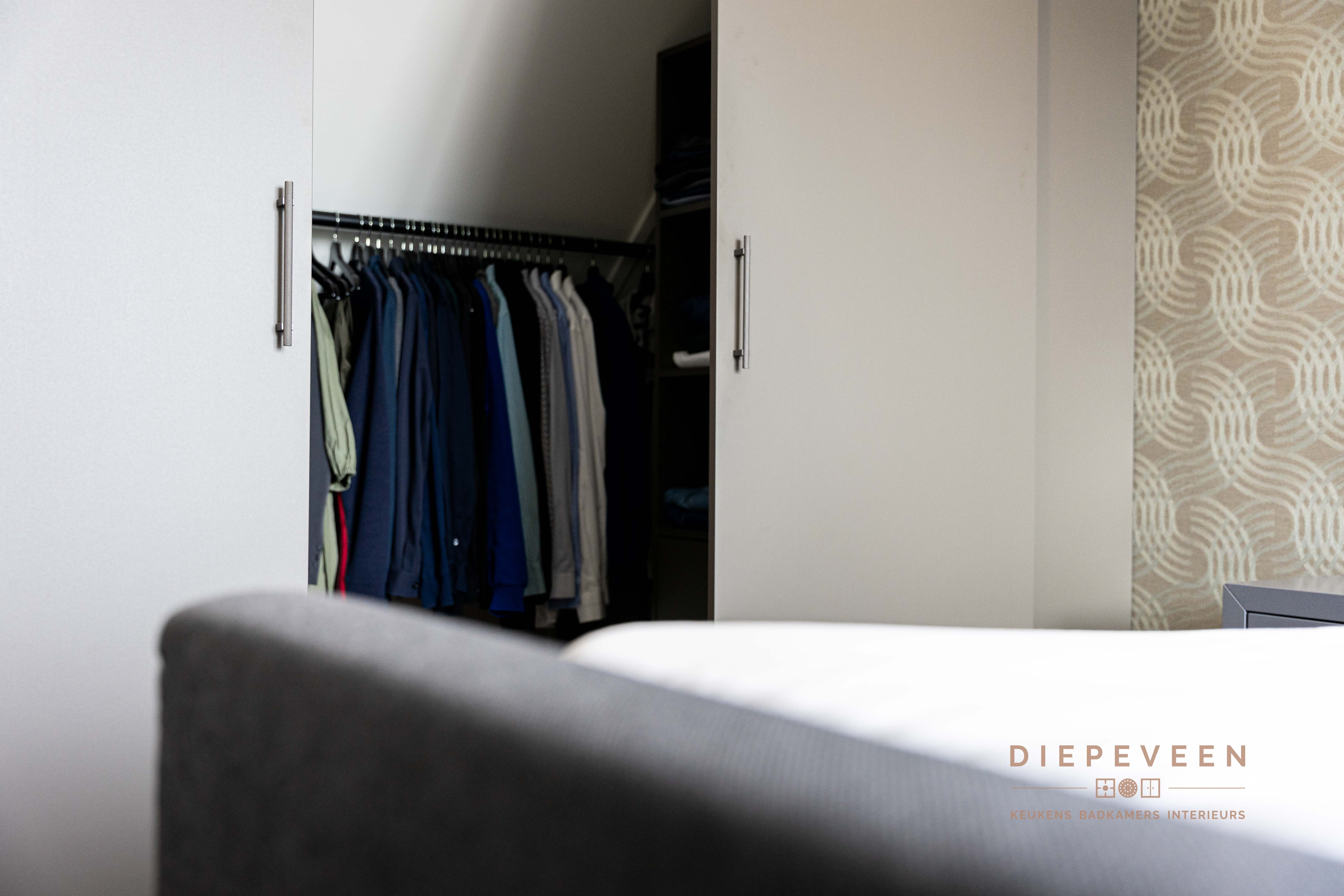 Foto: Diepeveen Keukens en Badkamers  Hogerbrug  08979