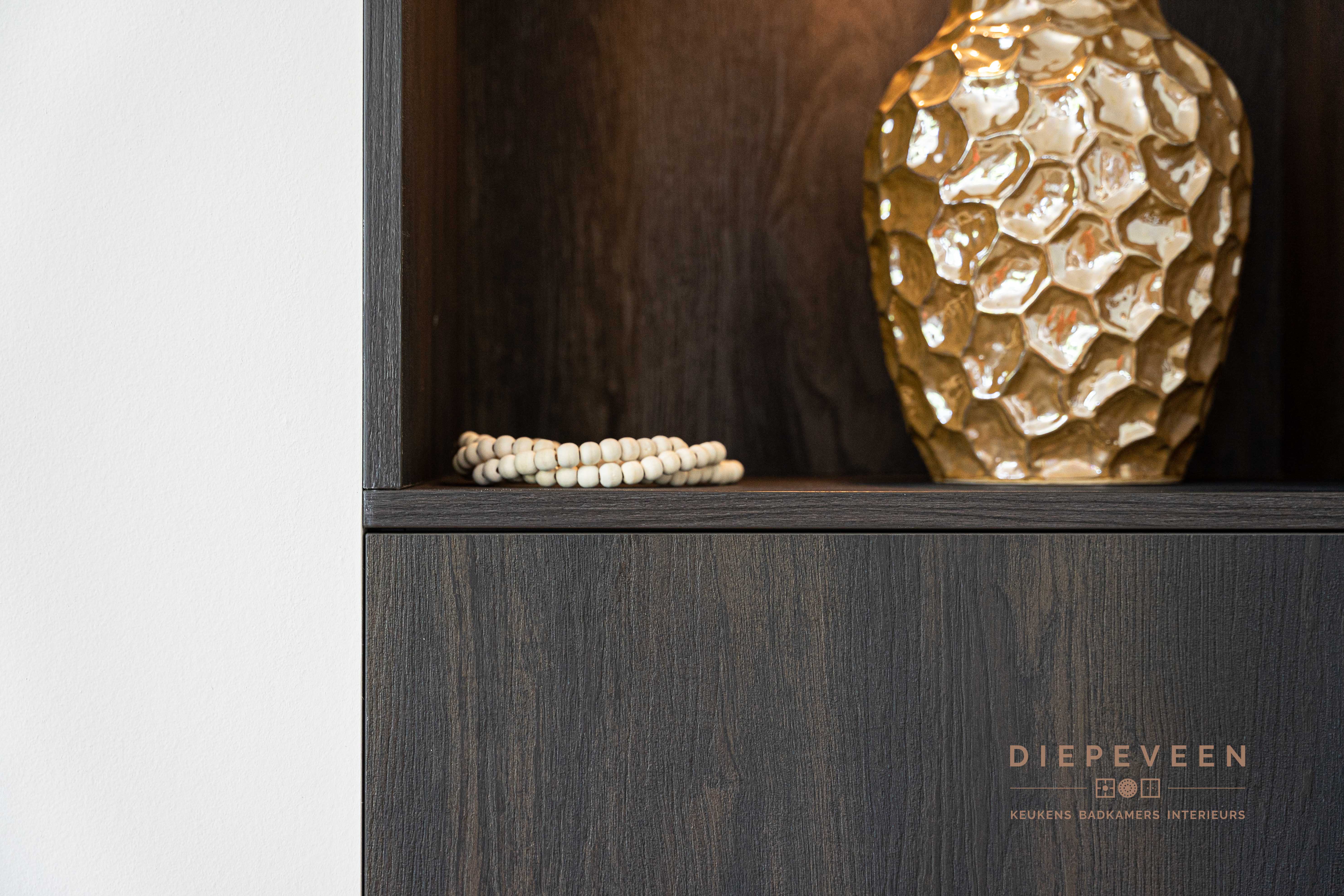 Foto: Diepeveen Keukens en Badkamers  Mikac  09017